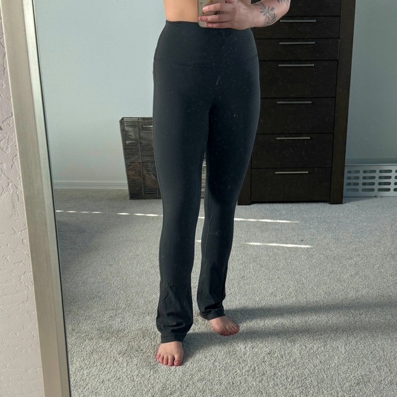 Lululemon Align Mini-Flared Leggings - Picture 5 of 6